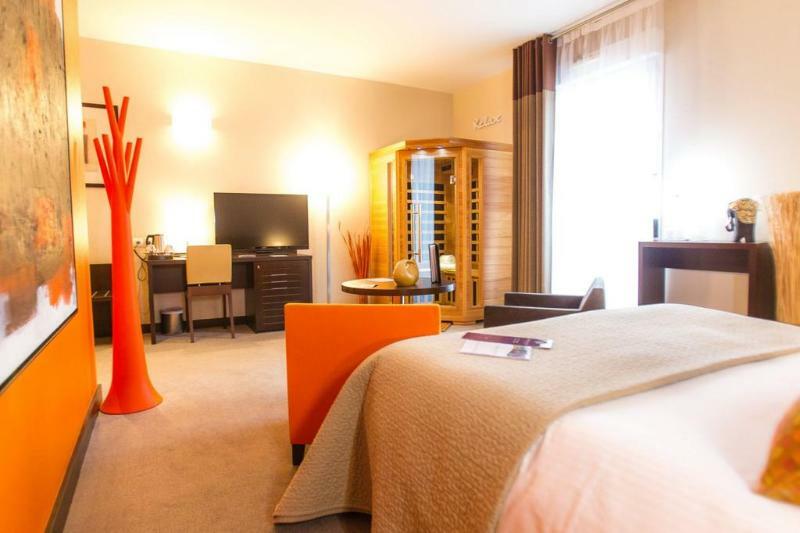 Hotel Maison Des Ambassadeurs 5*