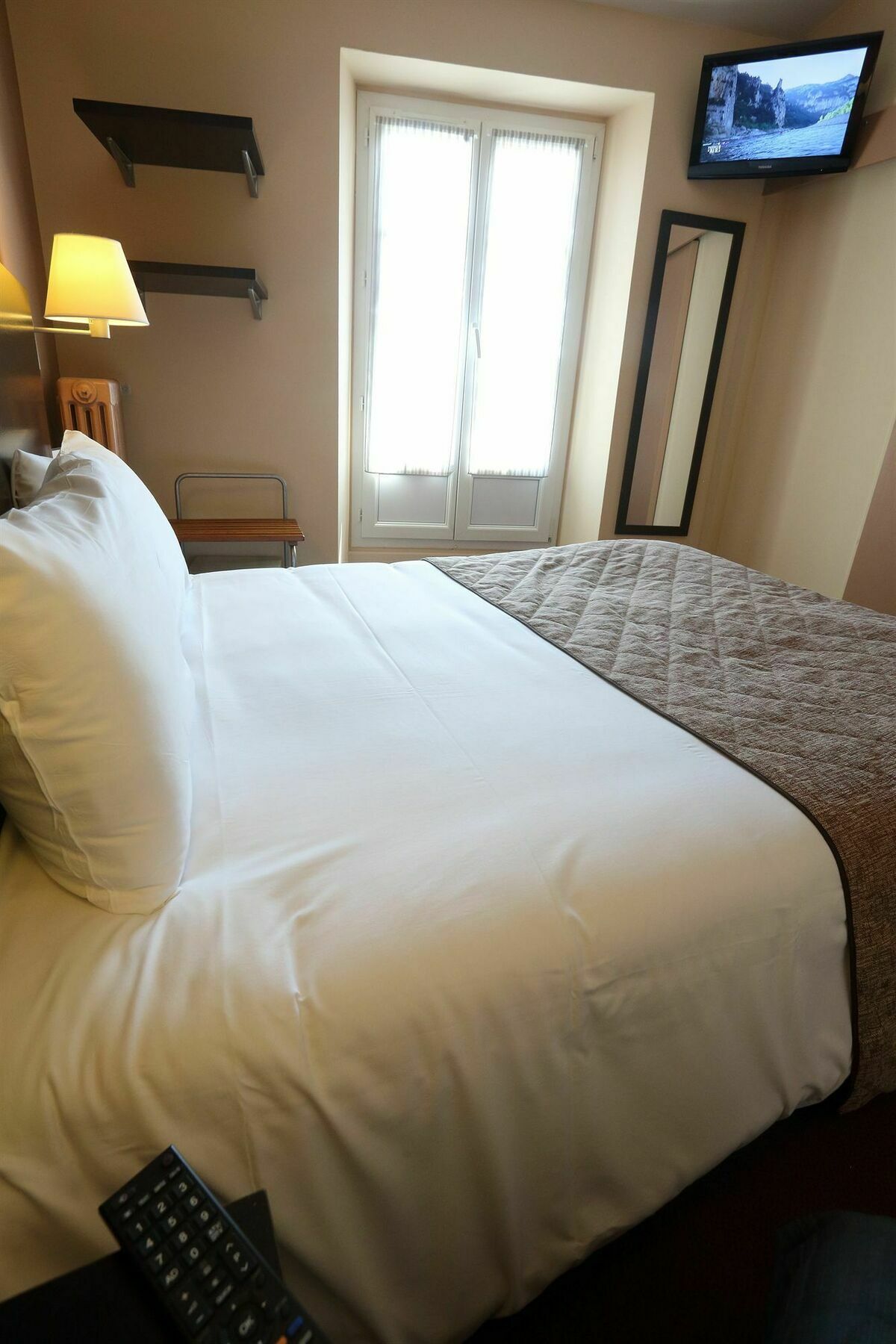 Cit'hotel Le Bord'o Vieux Port Hotel