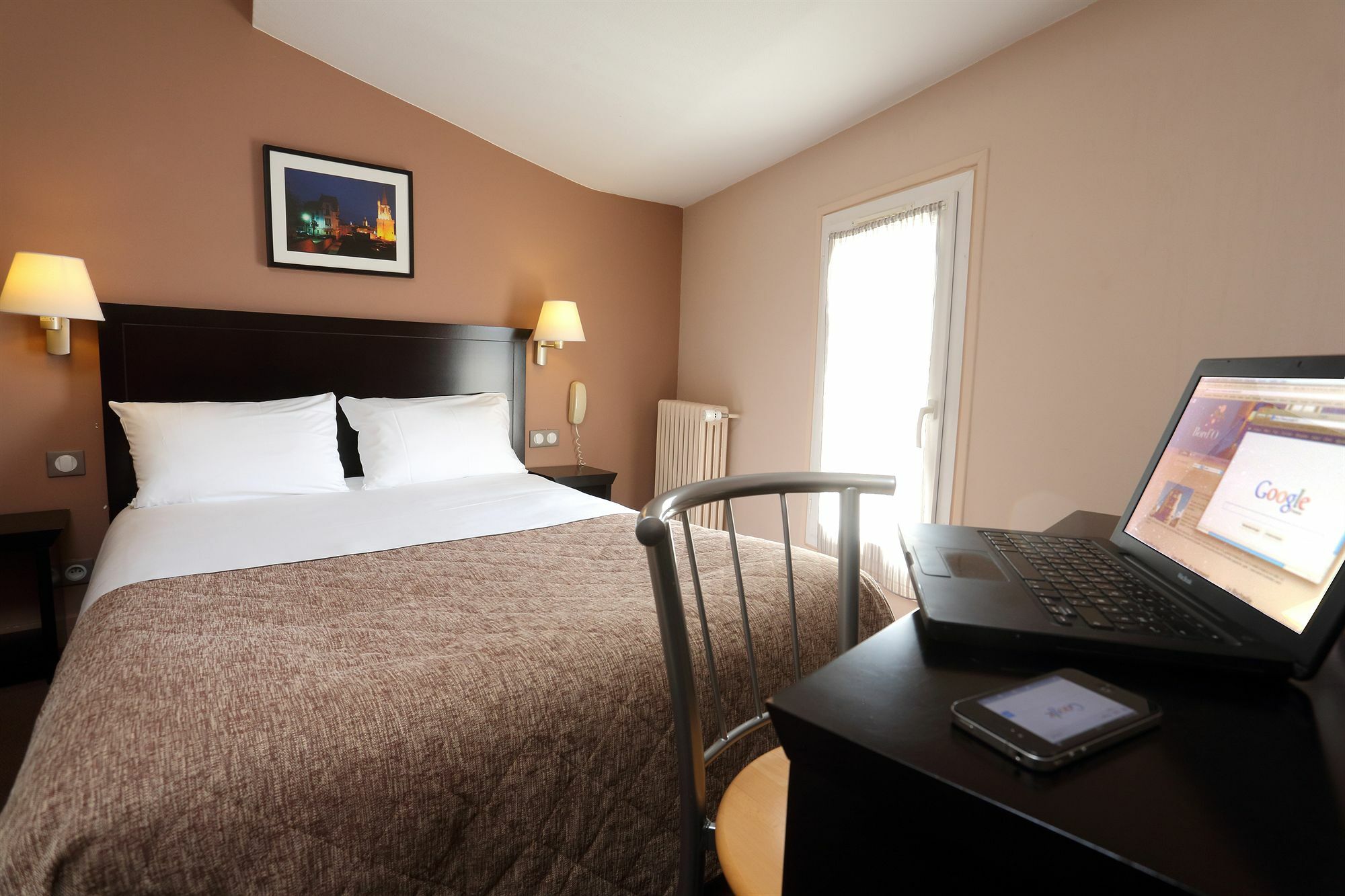 Cit'hotel Le Bord'o Vieux Port Hotel