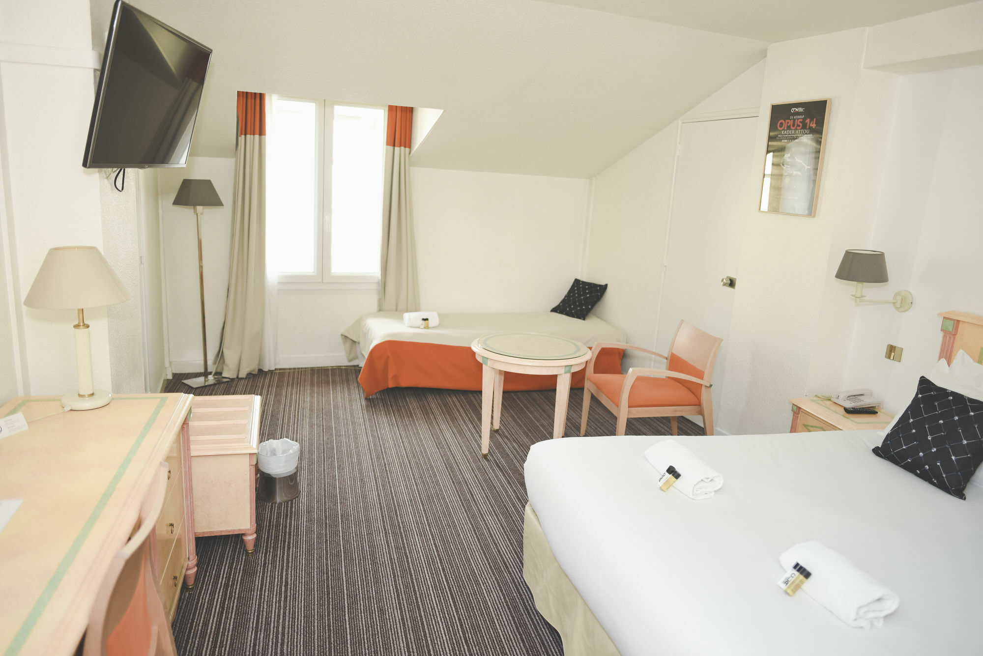 Maisons Du Monde & - La Rochelle Vieux Port Hotel 3*