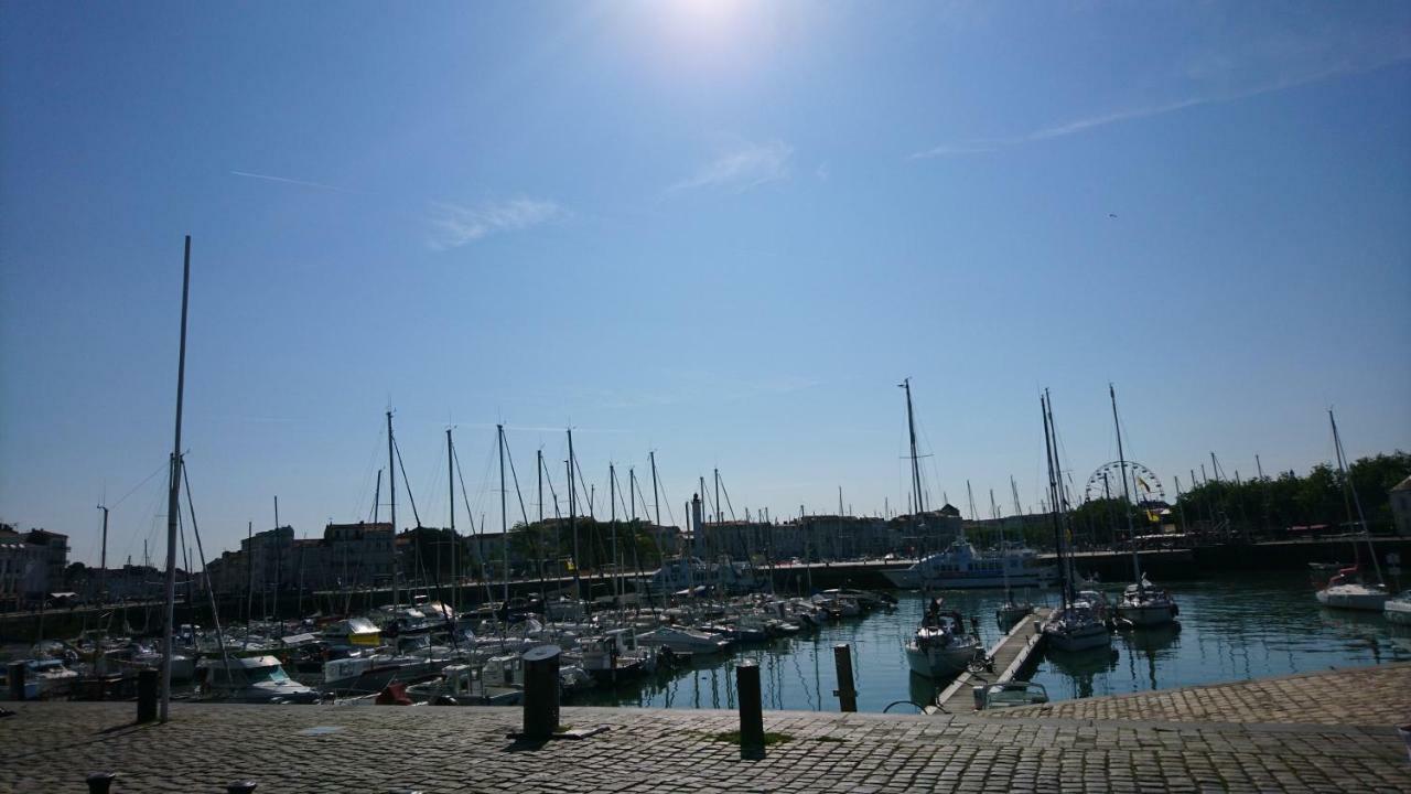 Appartement Sur Le Vieux Port, Centre De La Rochelle *