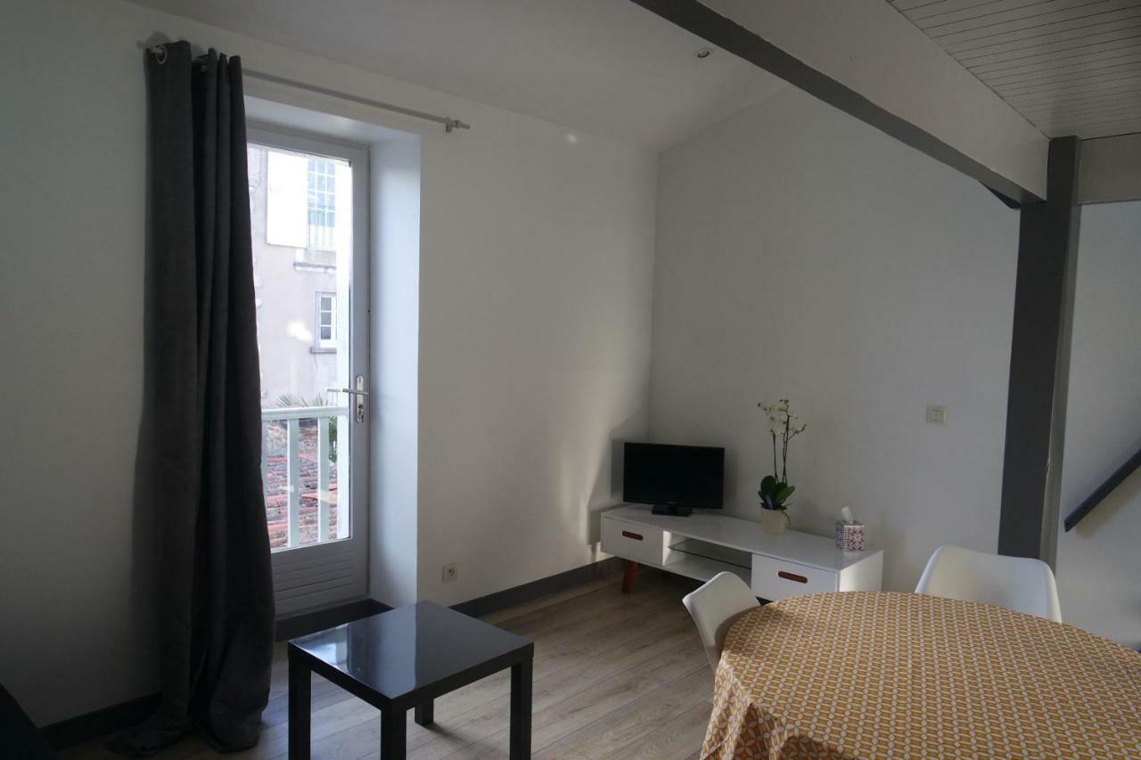 Appartement Studio Hypercentre Lr *