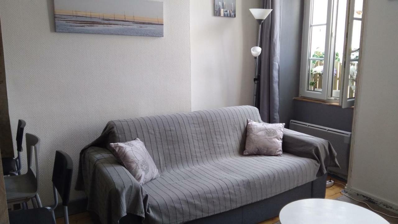 Appartement Sur Le Vieux Port, Centre De La Rochelle *