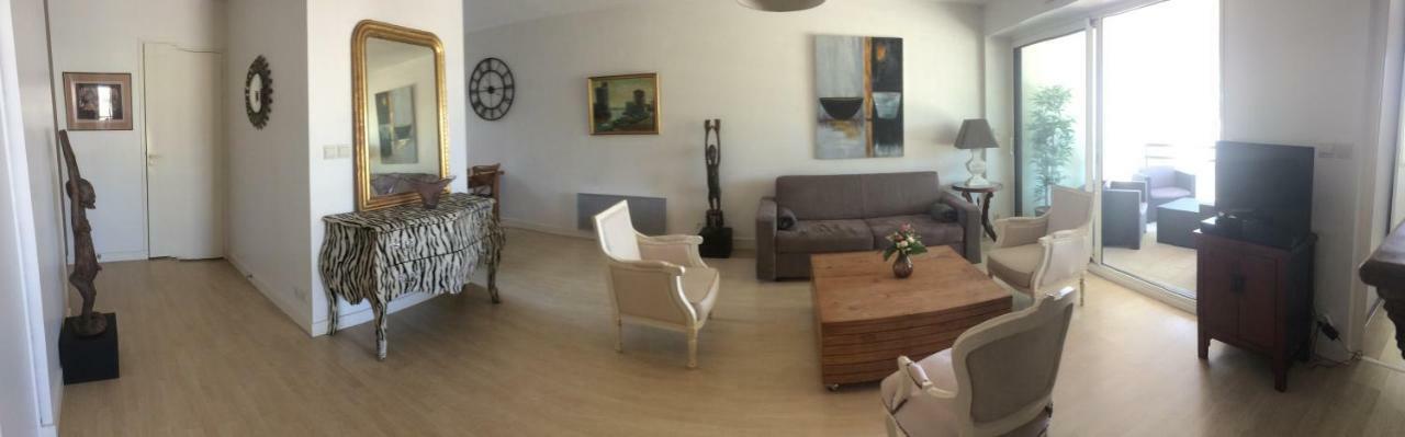 Vue Exceptionnelle Sur Les Tours ! Charme Et Tranquillite * La Rochelle (Charente-Maritime)