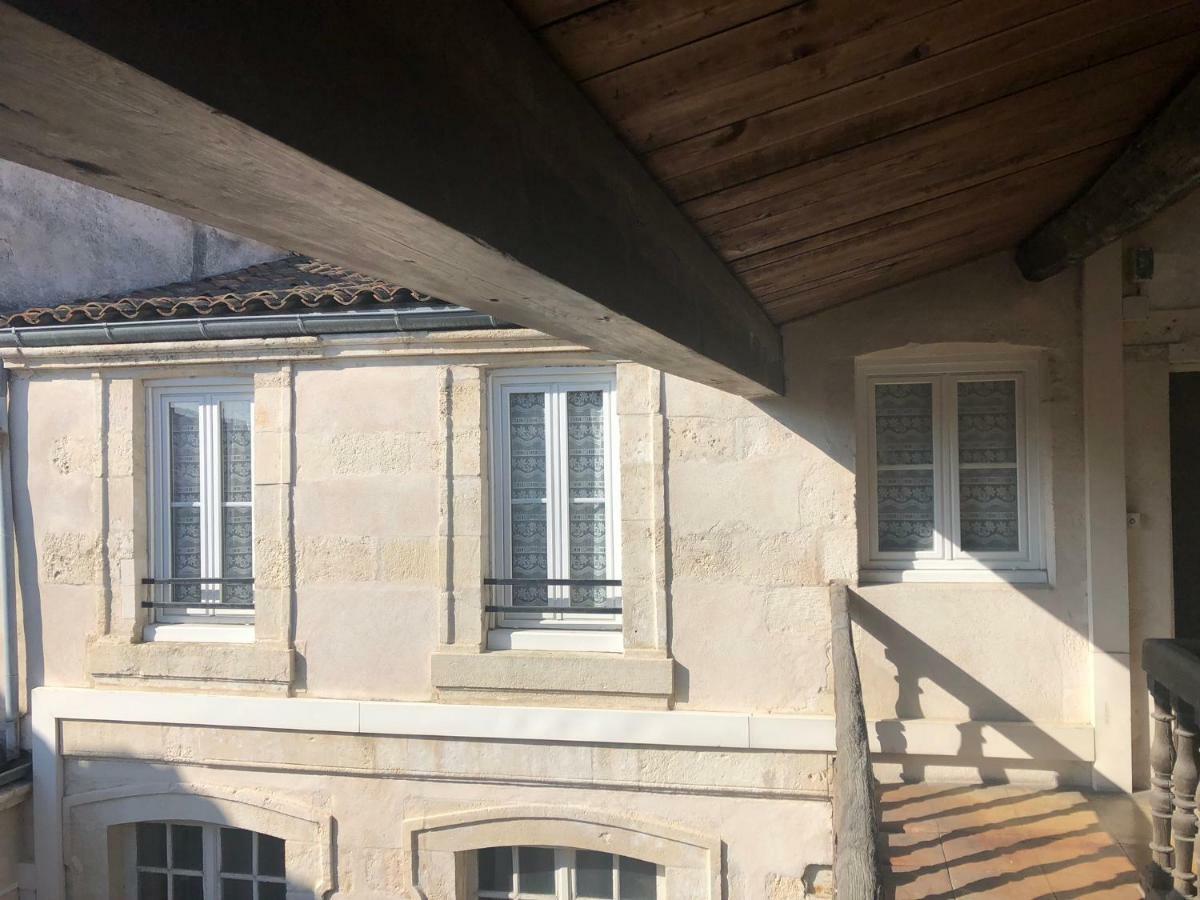 Very Quiet 2-room - Old Port, Town Center Appartement