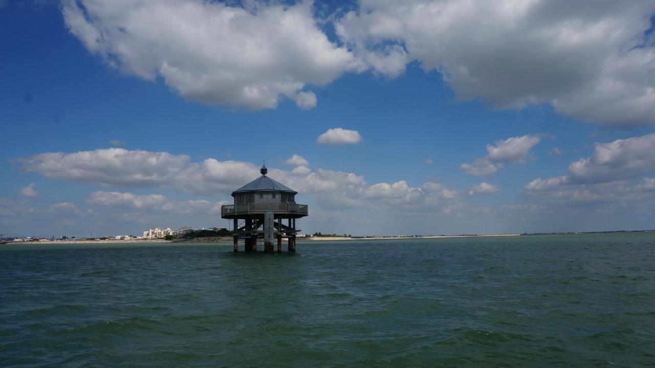 La Rochelle Sur L'eau * La Rochelle (Charente-Maritime)