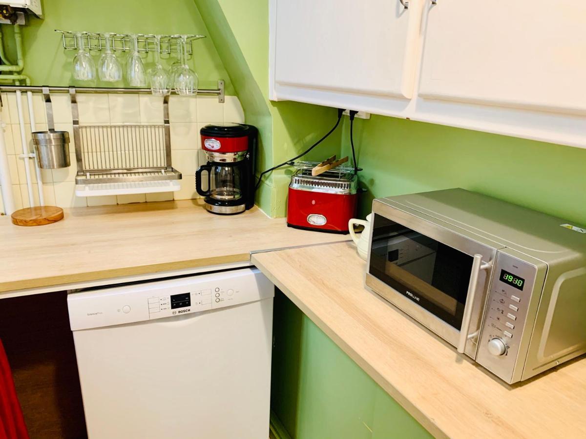 2 Rue Des Augustins La Rochelle (Charente-Maritime)