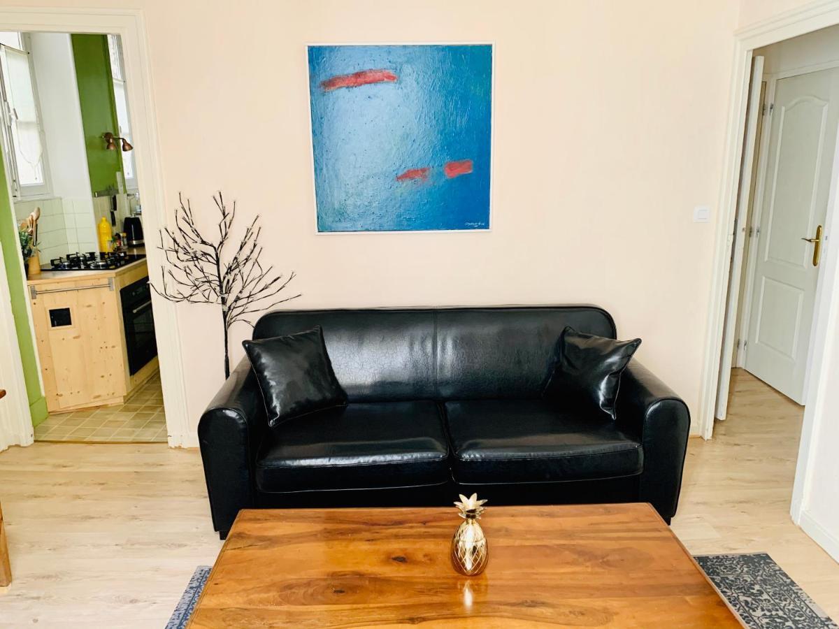 2 Rue Des Augustins La Rochelle (Charente-Maritime)