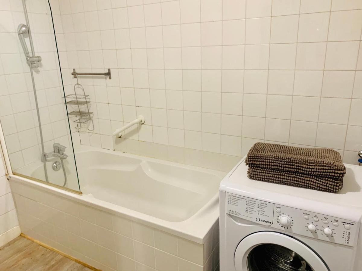 2 Rue Des Augustins La Rochelle (Charente-Maritime)