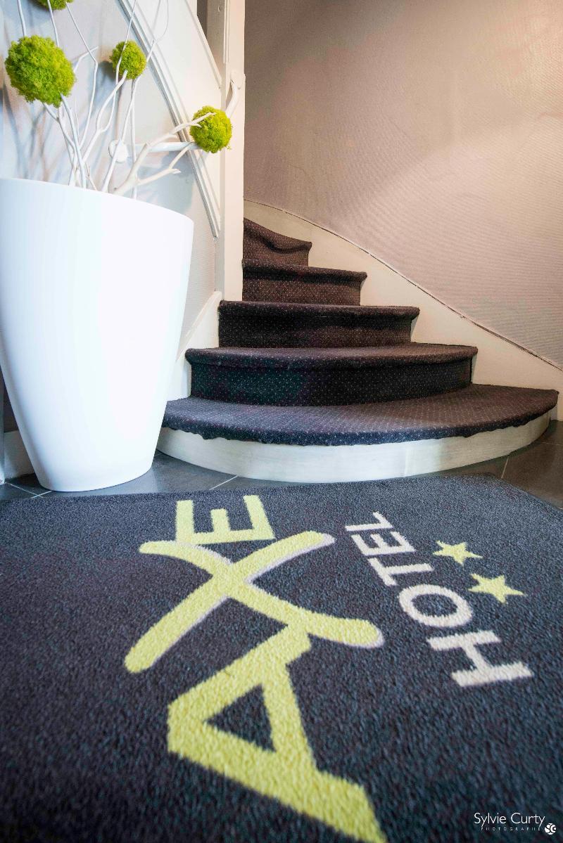 Un Sur Le Port Hotel